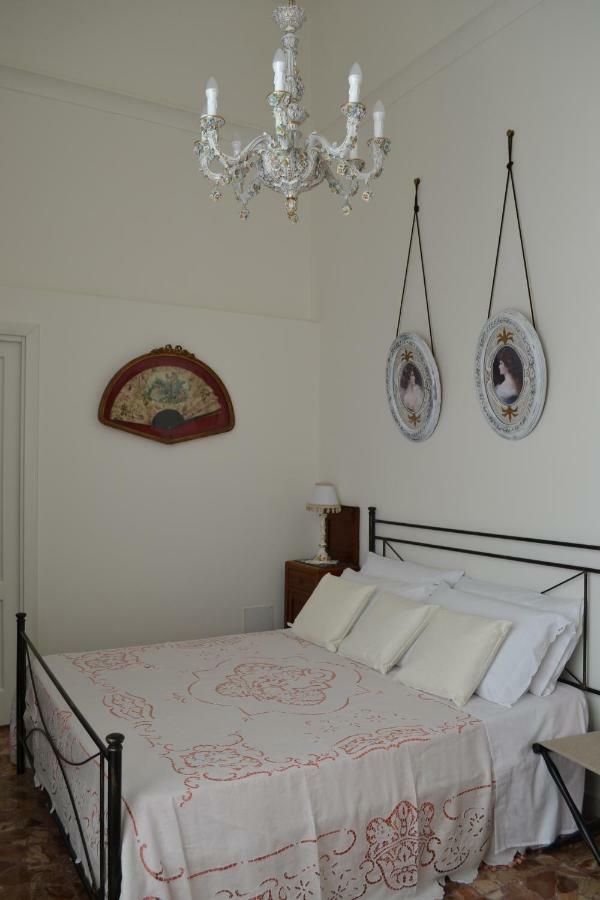 Le Signorine B&B 莱切 外观 照片